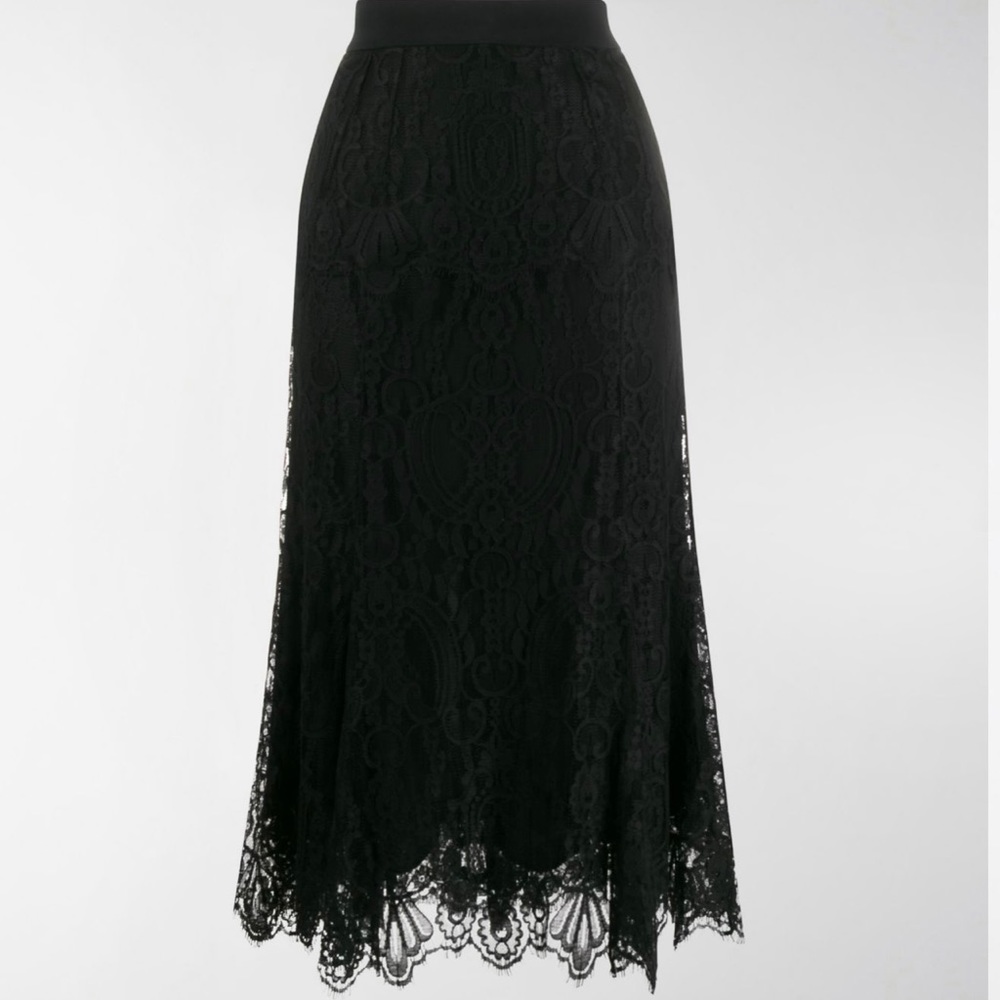 DOLCE & GABBANA
Fluted lace midi skirt